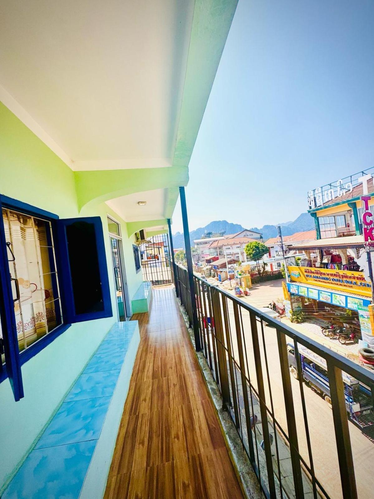 Vang Vieng Ruby Backpackers Hostel Kültér fotó