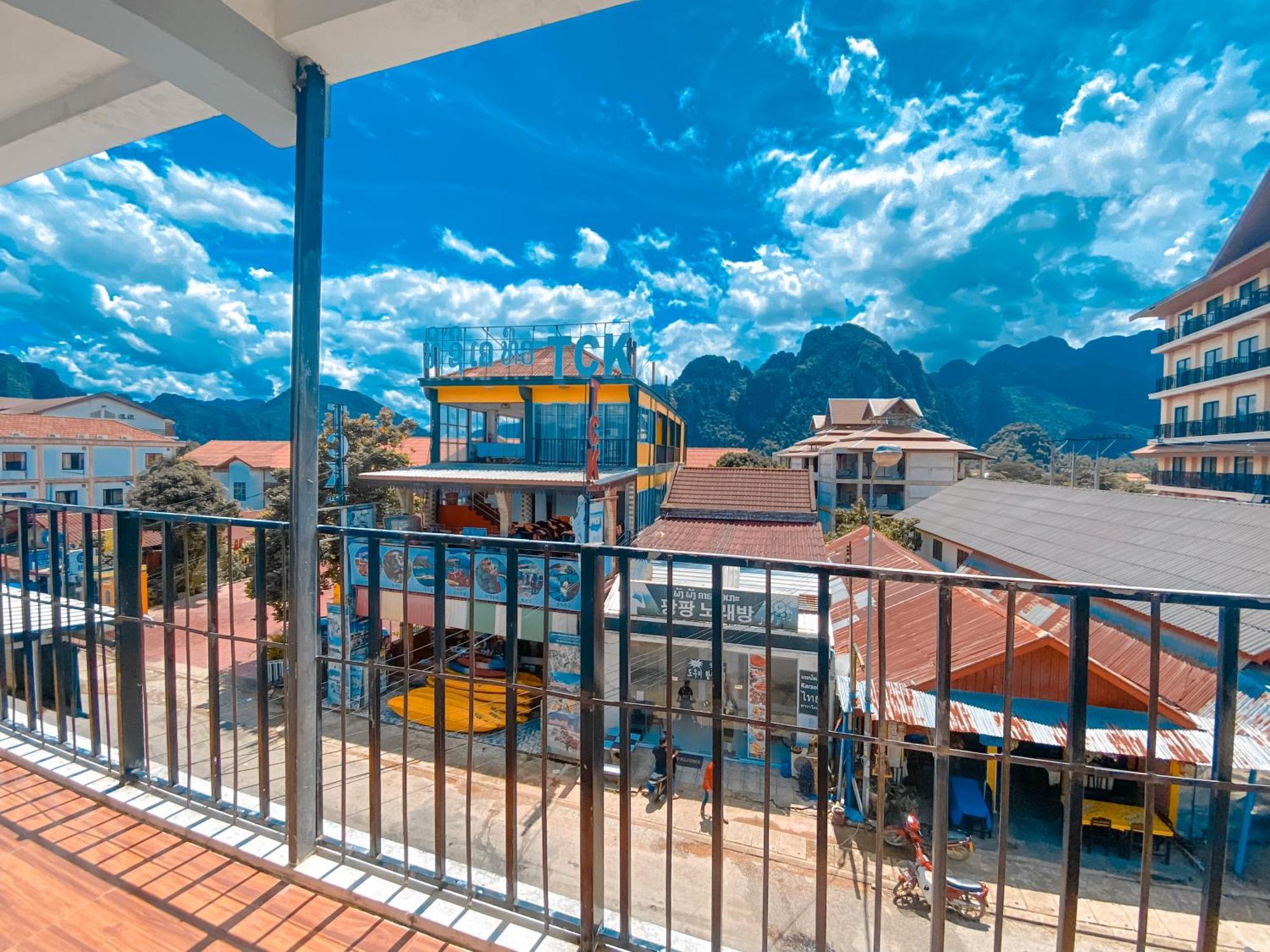Vang Vieng Ruby Backpackers Hostel Kültér fotó